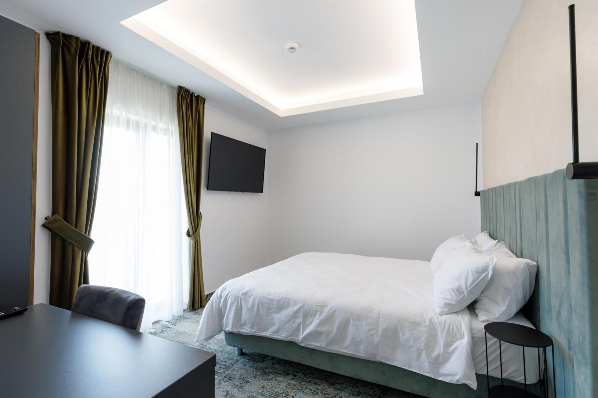 River Place Piteşti Exterior foto